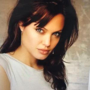 Meet your Posher, Maggie